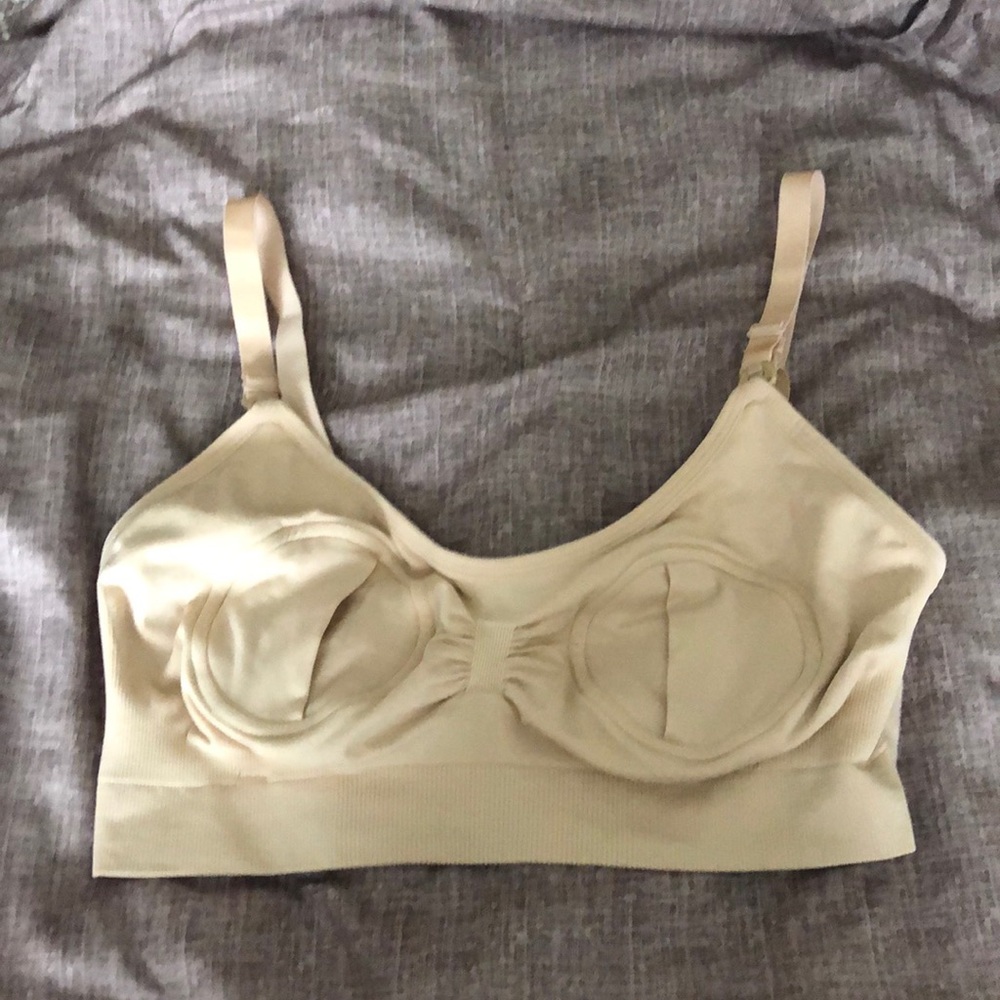NWOT Hands Free Nursing Bra Maternity Bra